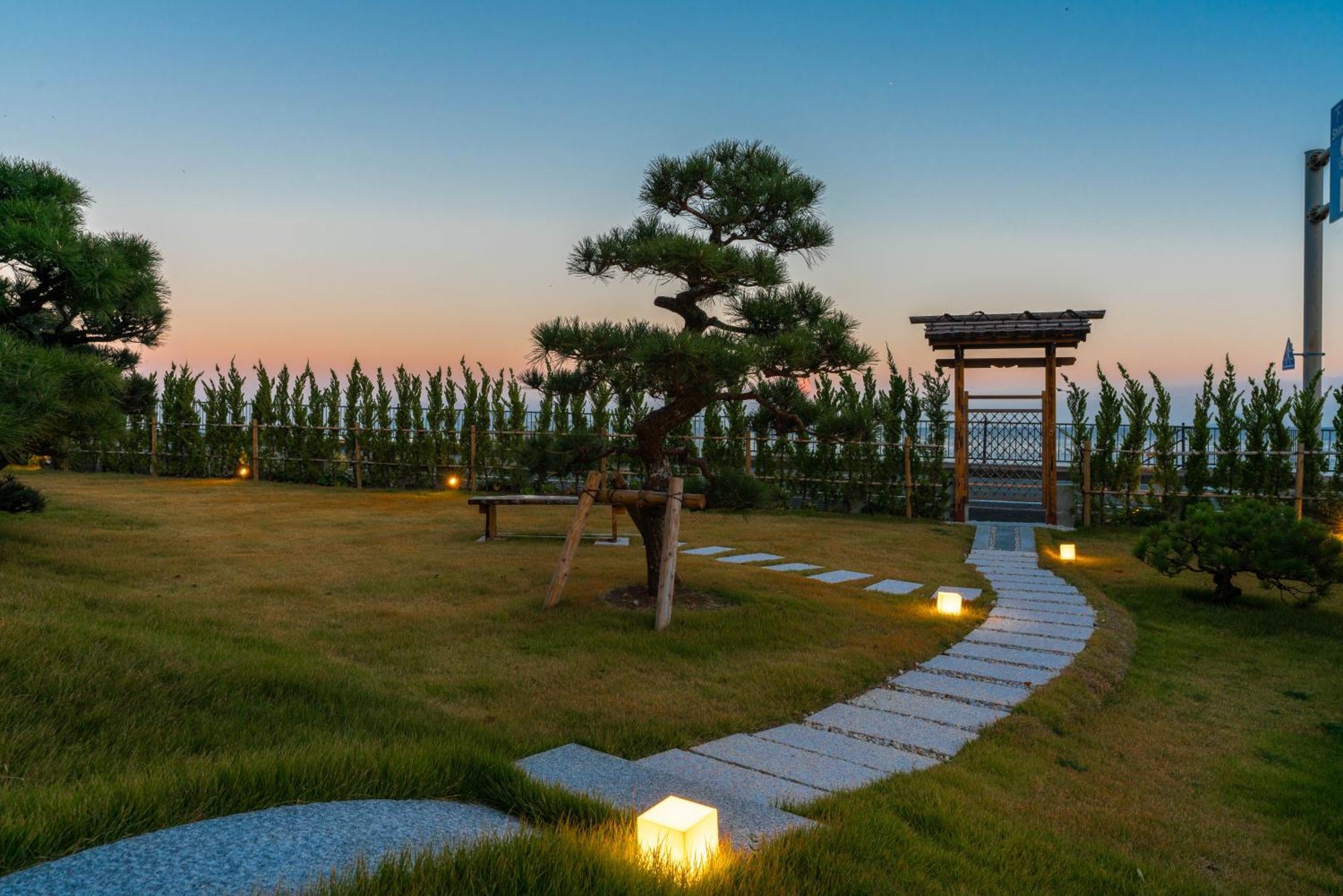Isoaruki No Yuyado Ushiogumo -6 Years Or Older- Hotell Kawazu Exteriör bild
